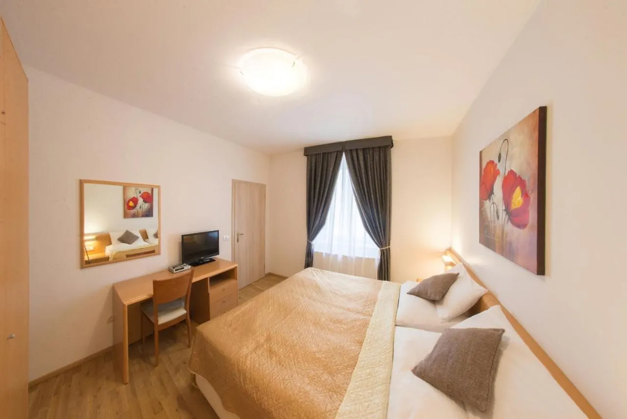 Salvator Superior Apartments Prague